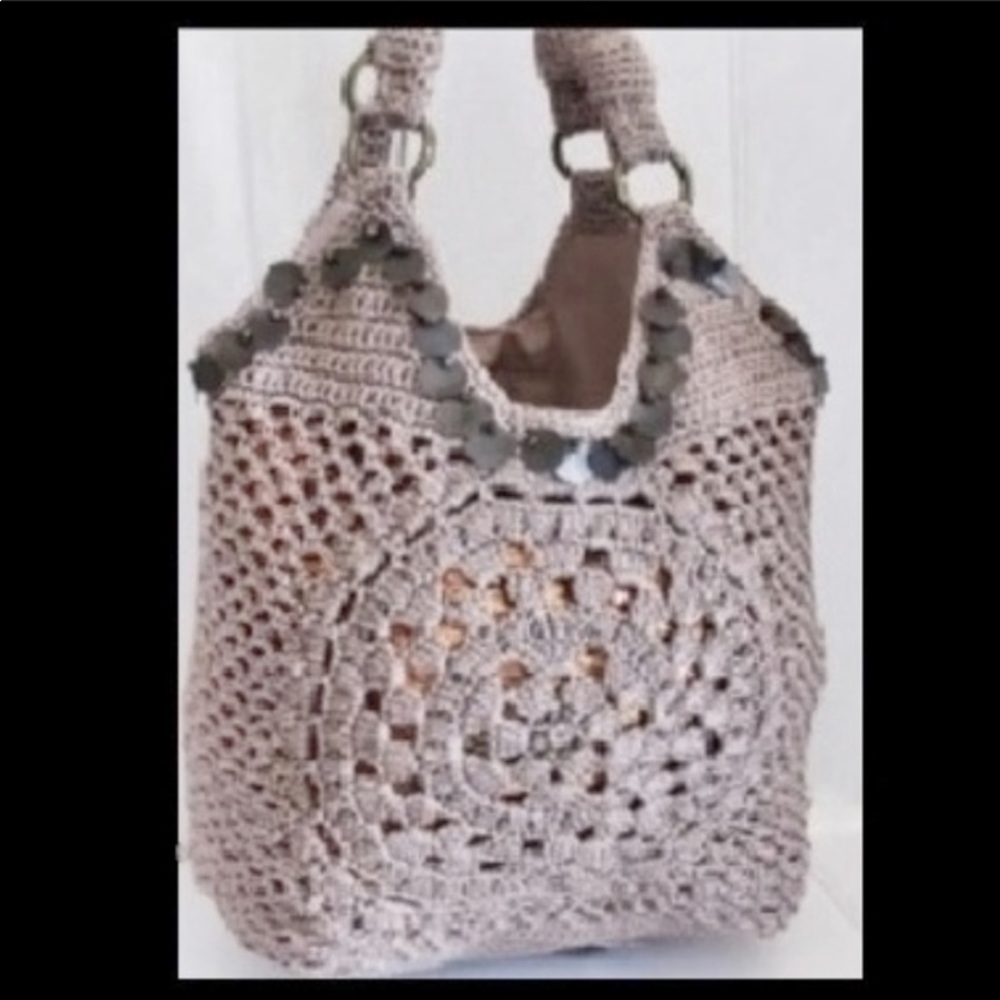 Hand bag